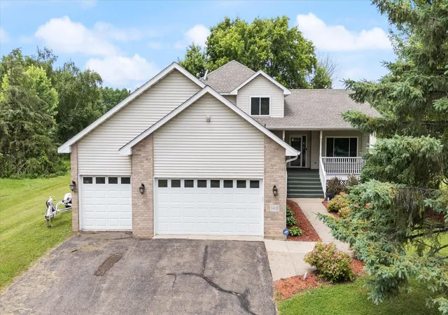 Homes for sale in Chisago City, MN | 9408 Jennifer Ct, Chisago City, MN 55013 | MLS# 7086201