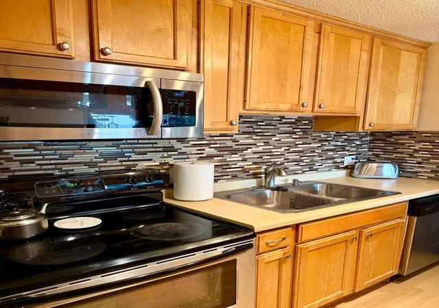 Homes for sale in Eagan, MN | 4110 Rahn Rd #202, Eagan, MN 55122 | MLS# 7086233