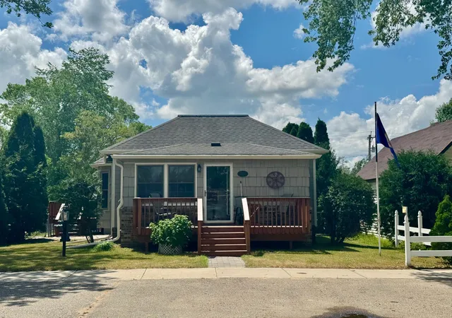 Photo 1 of Single family home for sale at 115 Birch Ave Se, Menahga, MN 56464 | MLS# 7086260 | Listing updated on 2026-10-10