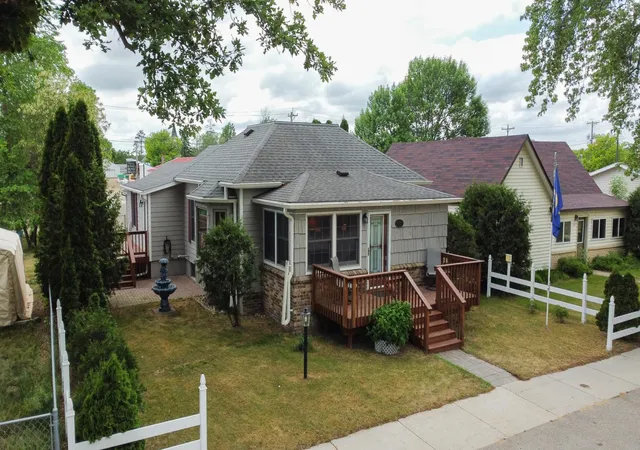 Photo 3 of Single family home for sale at 115 Birch Ave Se, Menahga, MN 56464 | MLS# 7086260 | Listing updated on 2026-10-10
