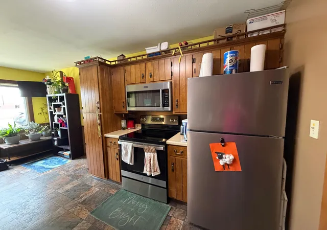 3rd image of 425 W Dodge St, Luverne, MN 56156 | MLS# 7086298