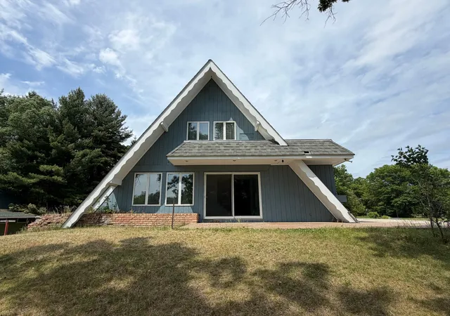 37th image of 233 N Park St, Grantsburg, WI 54840 | MLS# 7086315