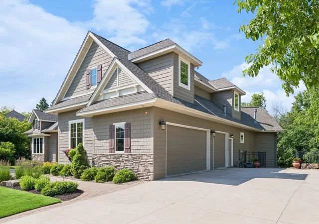 90th image of 2932 Fairway Dr, Chaska, MN 55318 | MLS# 7086350