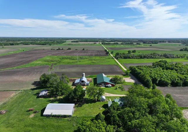 3rd image of 27858 570Th Ave, Deer Creek, MN 56527 | MLS# 7086351