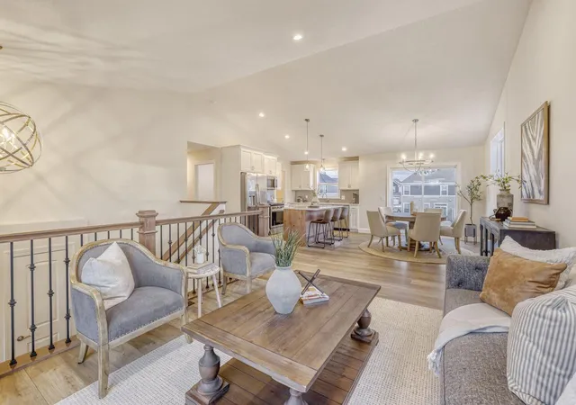 4th image of 2885 Trinity Dr, Shakopee, MN 55379 | MLS# 7086398