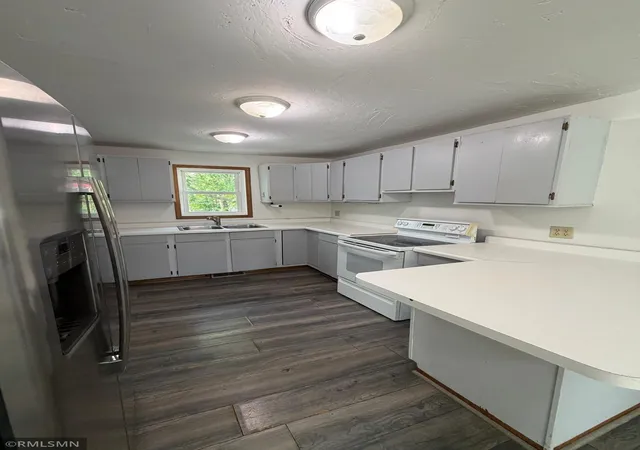 1st image of 607 1st Ave E, Shakopee, MN 55379 | MLS# 7086404