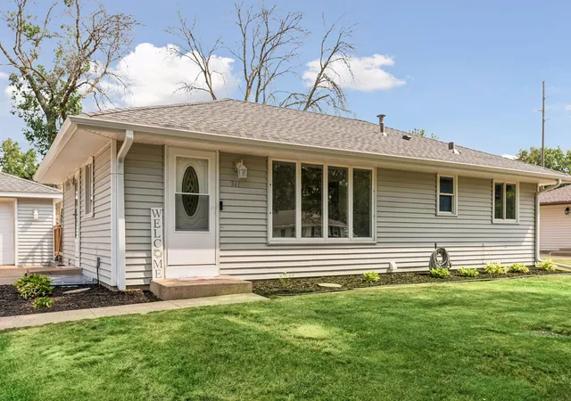 1st image of 311 109th Ave Nw, Minneapolis, MN 55448 | MLS# 7086426