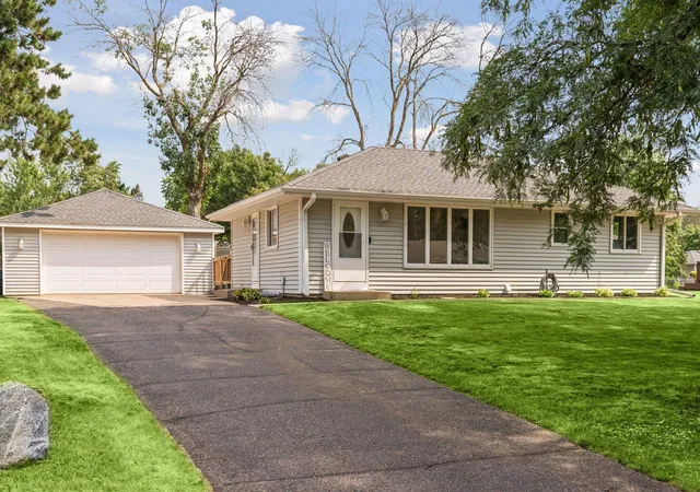 4th image of 311 109Th Ave Nw, Minneapolis, MN 55448 | MLS# 7086426