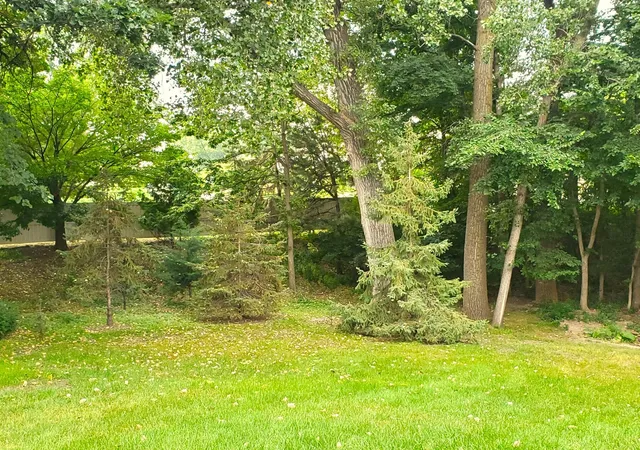 Photo 3 of Single family home for sale at 4504 Laramie Trl, Minnetonka, MN 55345 | MLS# 7086427 | Listing updated on 2026-08-17