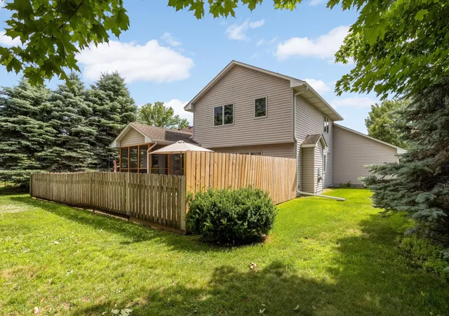 Homes for sale in Hastings, MN | 3839 Shannon Dr, Hastings, MN 55033 | MLS# 7086474