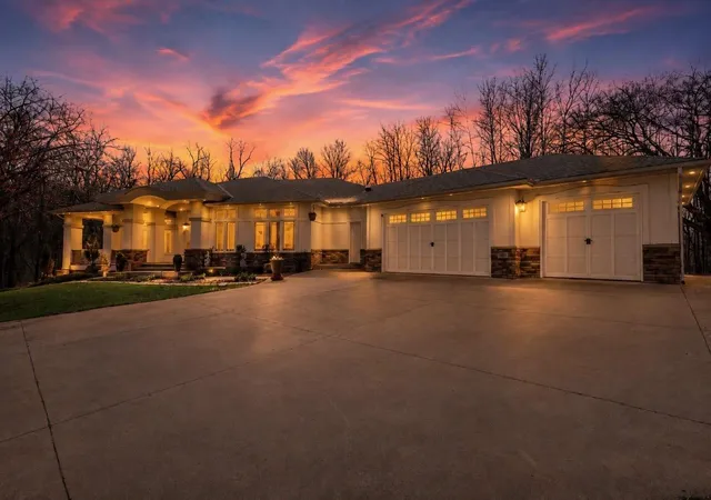 Photo 1 of Single family home for sale at 9401 Elm Ct, Prior Lake, MN 55372 | MLS# 7086484 | Listing updated on 2026-09-22