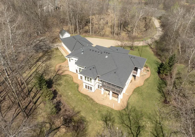 Photo 3 of Single family home for sale at 9401 Elm Ct, Prior Lake, MN 55372 | MLS# 7086484 | Listing updated on 2026-10-14