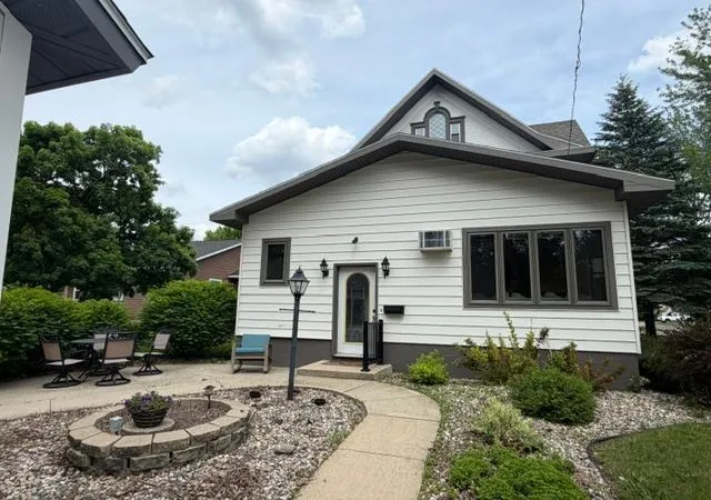 Photo 3 of Single family home for sale at 403 1st Avenue, Madison, MN 56256 | MLS# 7086488 | Listing updated on 2026-08-09