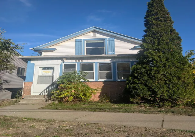 Photo 2 of Single family home for sale at 880 Jackson St, Saint Paul, MN 55117 | MLS# 7086492 | Listing updated on 2026-10-08