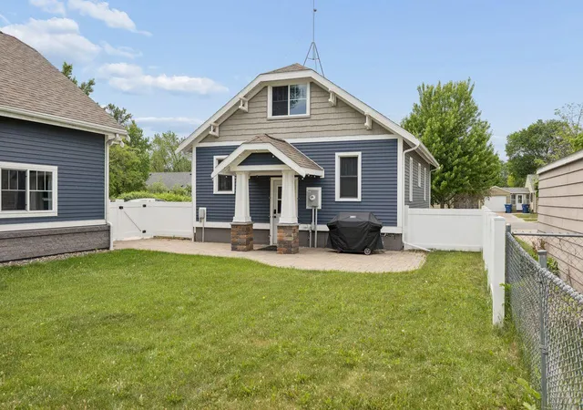Photo 3 of Single family home for sale at 1014 11th Avenue N, Saint Cloud, MN 56303 | MLS# 7086524 | Listing updated on 2026-08-19