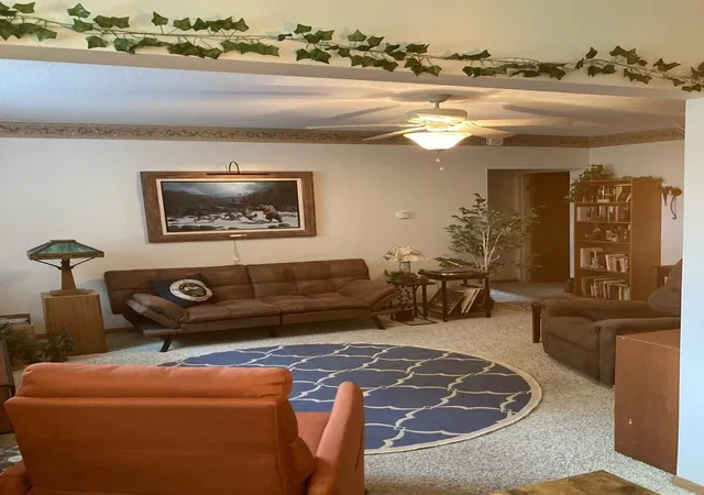 Homes for sale in New Ulm, MN | 323 N German St #2B, New Ulm, MN 56073 | MLS# 7086556