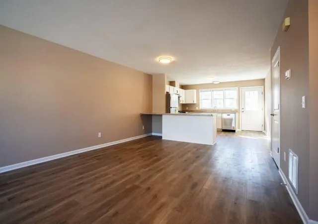 Photo 4 of Single family home for sale at 1613 E 24th Street, Minneapolis, MN 55404 | MLS# 7086571 | Listing updated on 2026-08-27