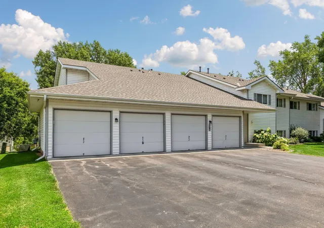 30th image of 6210 Magda Dr #A, Maple Grove, MN 55369 | MLS# 7086593
