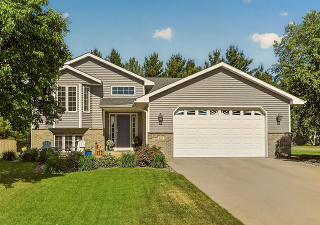 Homes for sale in Dodge Center, MN | 405 11th Ave Nw, Dodge Center, MN 55927 | MLS# 7086601
