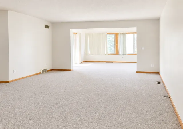 Photo 4 of Sale Pending at 12881 Glen Way, Saint Paul, MN 55124 | MLS# 7086628 | Listing updated on 2026-09-16