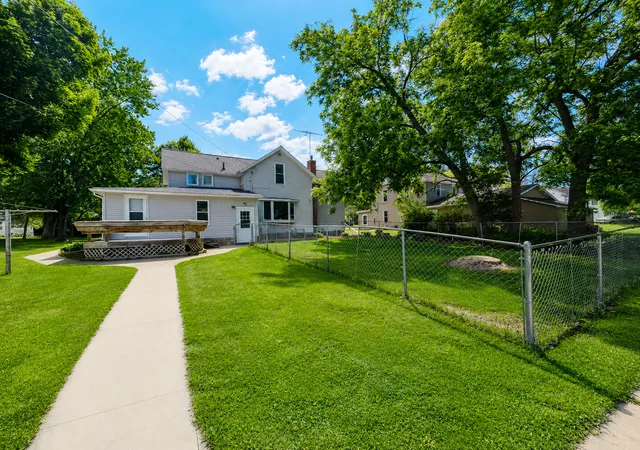 Homes for sale in Kenyon, MN | 40 Spring St, Kenyon, MN 55946 | MLS# 7086639