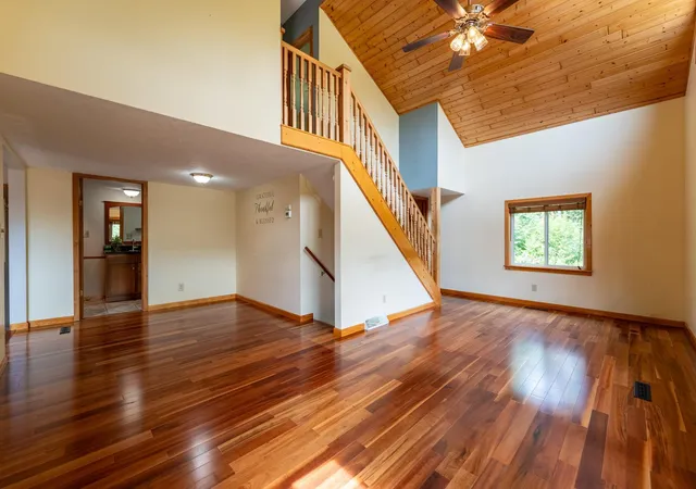 3rd image of 15771 Sherwood Trl, Zumbrota, MN 55992 | MLS# 7086655
