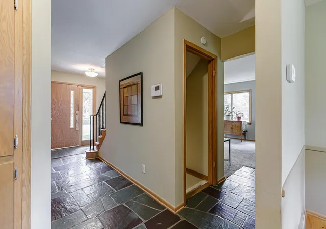 4th image of 1525 Saint Croix Cir, Golden Valley, MN 55422 | MLS# 7086686