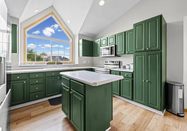 4th image of 2044 Pheasant Run St, Shakopee, MN 55379 | MLS# 7086750