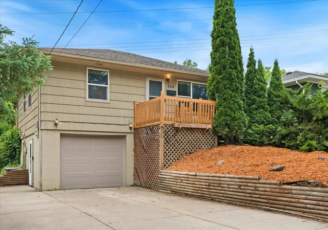 Photo 3 of Sale Pending at 549 E Rose St, Owatonna, MN 55060 | MLS# 7086822 | Listing updated on 2026-08-31