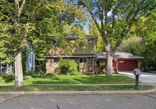 Photo 1 of Single family home for sale at 1868 Woodland Dr, Red Wing, MN 55066 | MLS# 7086839 | Listing updated on 2026-09-30