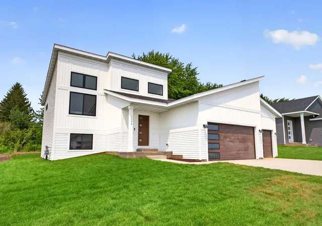 1st image of 1146 Petersen Ct Nw, Stewartville, MN 55976 | MLS# 7086875