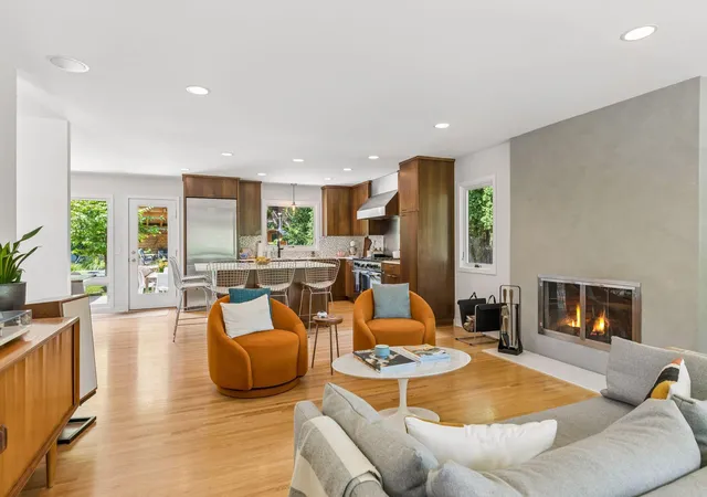 5th image of 1435 Tyrol Trl, Golden Valley, MN 55416 | MLS# 7086880