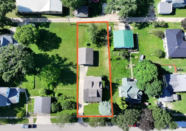 Homes for sale in Le Roy, MN | 111 W Cabot St, Le Roy, MN 55951 | MLS# 7086962
