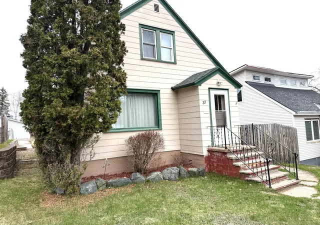 1st image of 37 E Boundary St E, Ely, MN 55731 | MLS# 7086969