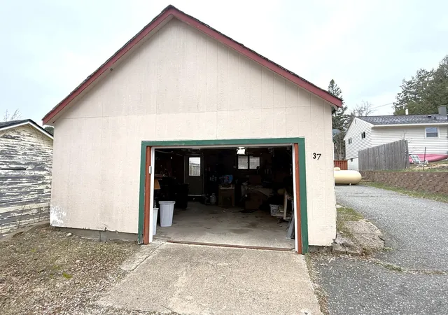 24th image of 37 E Boundary St E, Ely, MN 55731 | MLS# 7086969