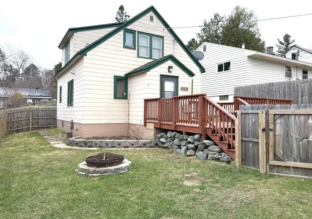 2nd image of 37 E Boundary St E, Ely, MN 55731 | MLS# 7086969