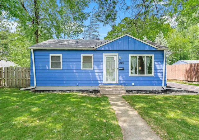 2nd image of 5895 Quebec Ave N, Crystal, MN 55428 | MLS# 7086978