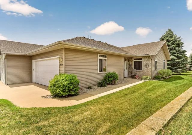 1st image of 4207 Redhawk Dr Se, Rochester, MN 55904 | MLS# 7087004