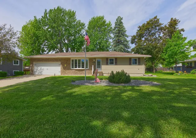 Homes for sale in Winsted, MN | 540 4th St N, Winsted, MN 55395 | MLS# 7087008