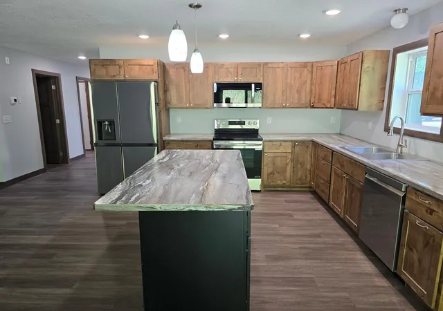 4th image of 1477 Michigan Ave, Detroit Lakes, MN 56501 | MLS# 7087014