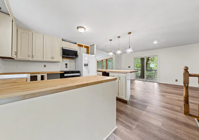 Photo 4 of Single family home for sale at 3475 191st Lane NW, Anoka, MN 55303 | MLS# 7087015 | Listing updated on 2026-08-31