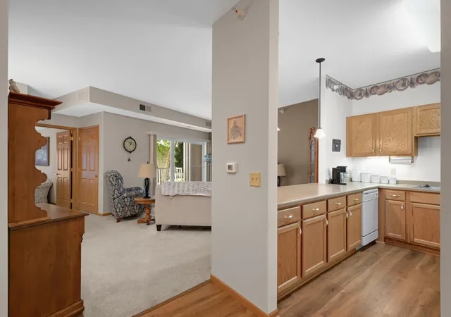 5th image of 5650 Boone Ave N, New Hope, MN 55428