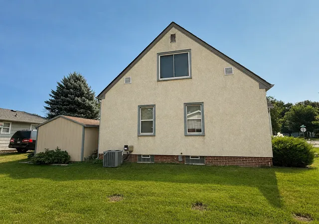 Photo 3 of Single family home for sale at 201 2nd Street SW, New Prague, MN 56071 | MLS# 7087048 | Listing updated on 2026-08-24