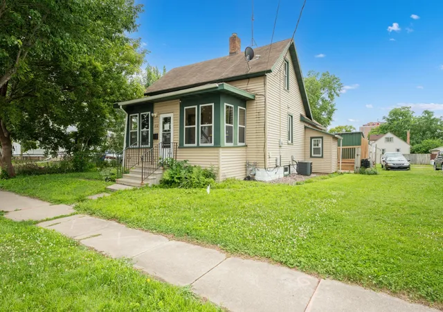 Photo 1 of Single family home for sale at 212 8th Street Nw, Rochester, MN 55901 | MLS# 7087060 | Listing updated on 2026-09-21