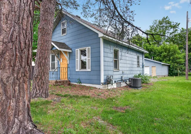 Photo 2 of Single family home for sale at 7624 68th Avenue N, Minneapolis, MN 55428 | MLS# 7087082 | Listing updated on 2026-10-14