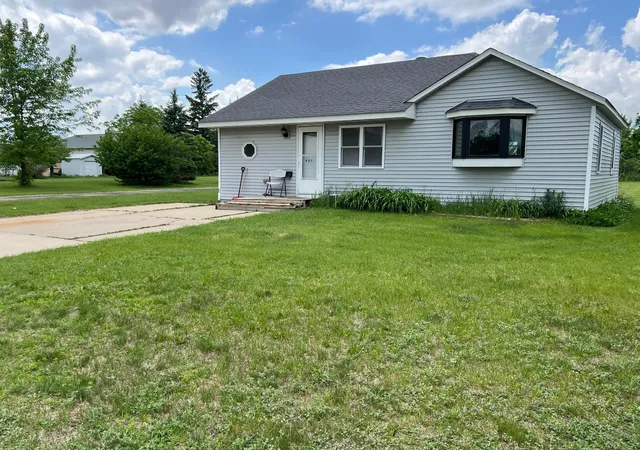 1st image of 401 4th St Nw, Wadena, MN 56482 | MLS# 7087097