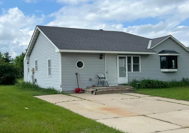 2nd image of 401 4th St Nw, Wadena, MN 56482 | MLS# 7087097