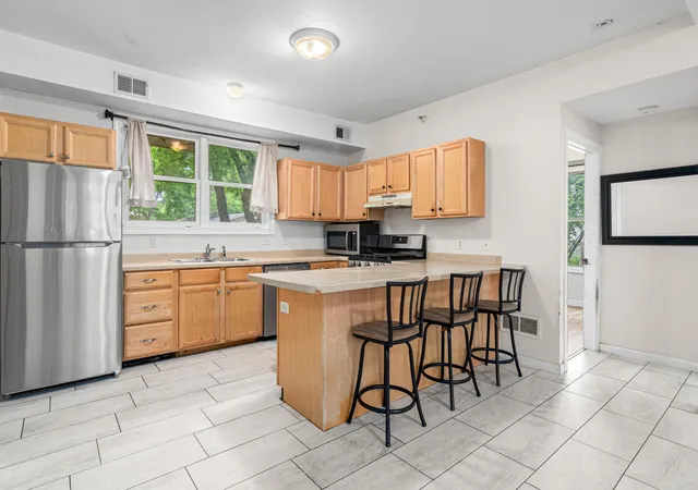 1st image of 2827 Bryant Ave N #2, Minneapolis, MN 55411 | MLS# 7087185