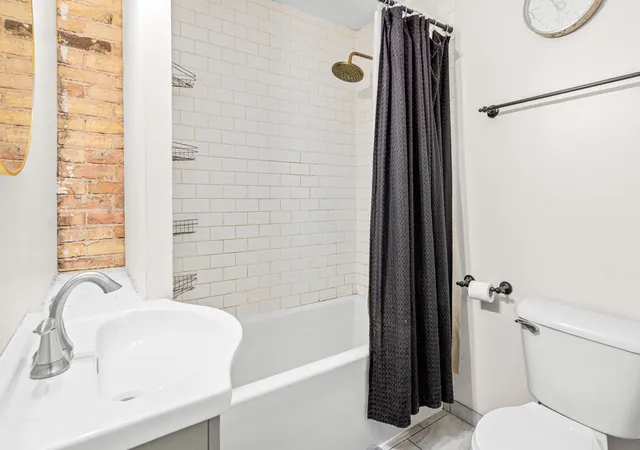 4th image of 2827 Bryant Ave N #2, Minneapolis, MN 55411 | MLS# 7087185