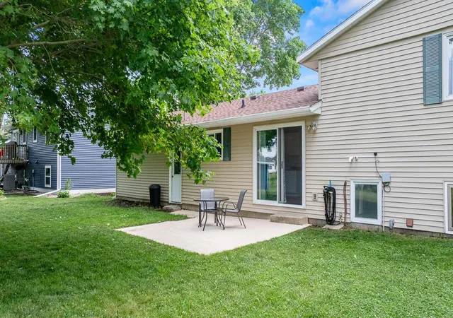Homes for sale in Tracy, MN | 201 3rd St E, Tracy, MN 56175 | MLS# 7087187